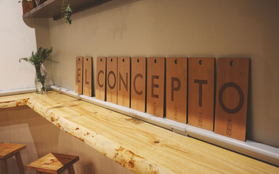 Portacartas El Concepto