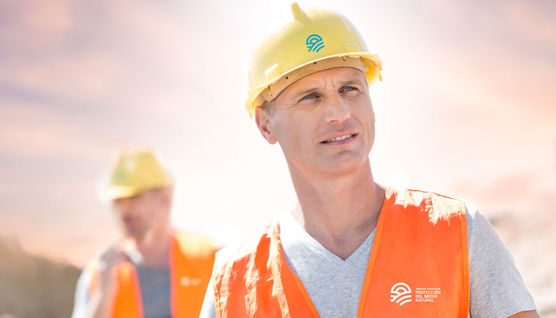 ropa-casco-serigrafia-acpmn-waldemar Casco, ropa, serigrafía Agencia Canaria de Protección del Medio Natural